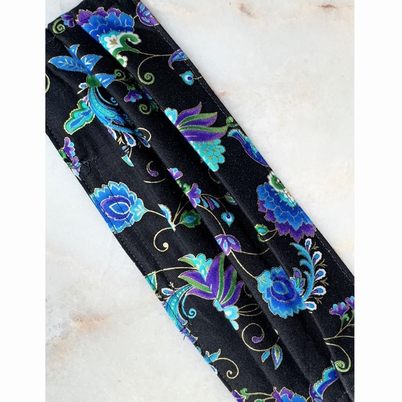 ( 1 LEFT ) ADULT CLOTH FACE MASK_BLACK/BLUE SWIRL - Picture 7 of 9